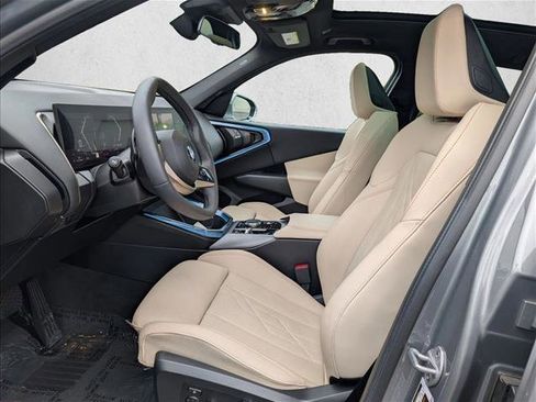 Used 2025 BMW X3 xDrive30i w/ Convenience Package image 17