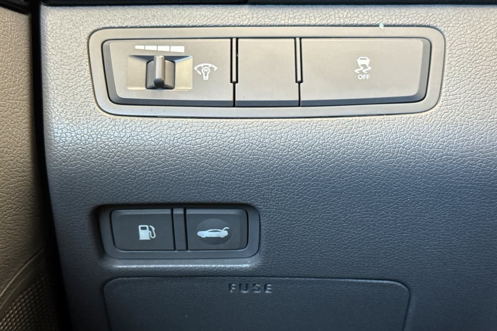 Used 2011 Hyundai Sonata Limited w/ Navigation Pkg 5 FWD image 30