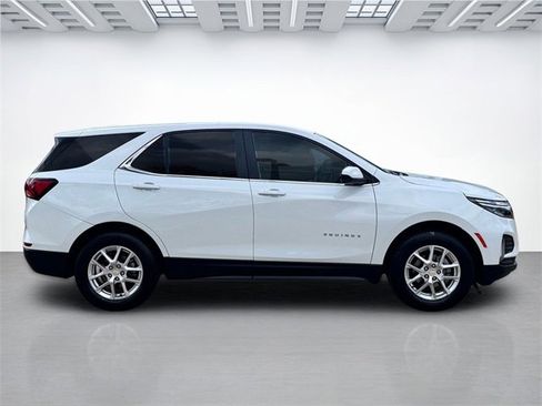 Used 2024 Chevrolet Equinox LT image 5