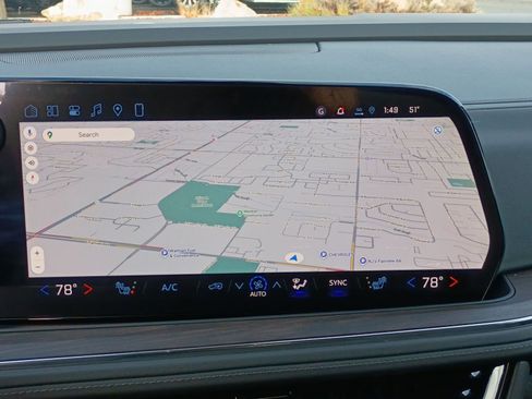 New 2026 Chevrolet Suburban LT image 32