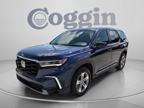 Certified 2025 Honda Pilot EX-L image 1