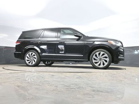 Used 2024 Lincoln Navigator Reserve image 57