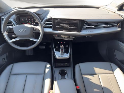 Used 2024 Audi Q4 e-tron Premium Plus image 19