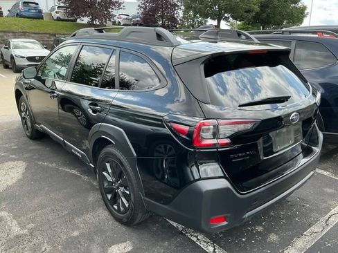 Used 2023 Subaru Outback Onyx Edition AWD/4WD image 7
