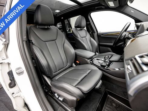 Used 2022 BMW X3 xDrive30i AWD/4WD image 13