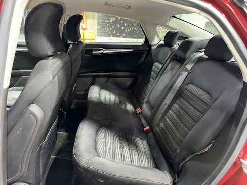 Used 2016 Ford Fusion SE image 17