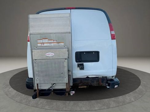 Used 2021 Chevrolet Express 3500 w/ Driver Convenience Package RWD image 6
