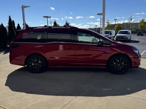 New 2026 Honda Odyssey Sport-L image 2