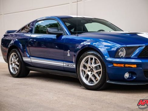 Used 2009 Ford Mustang Shelby GT500 RWD image 38