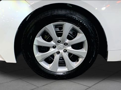 Used 2024 Toyota Corolla LE FWD image 11