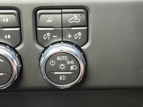 Used 2023 GMC Sierra 1500 Denali Ultimate AWD/4WD image 22