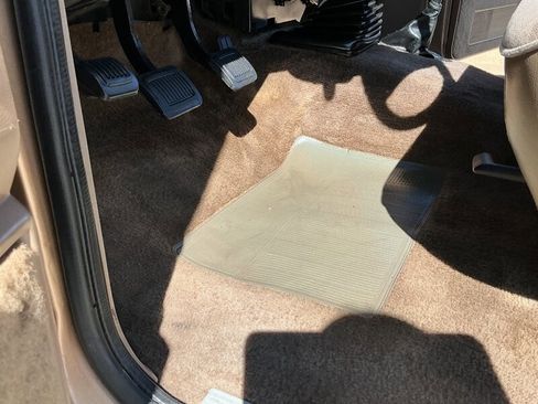 Used 1991 Dodge D/W Truck 350 image 31