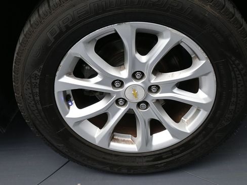 Used 2020 Chevrolet Equinox LS image 25