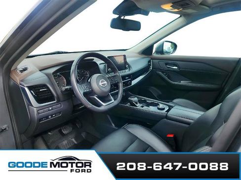 Used 2023 Nissan Rogue SL image 9