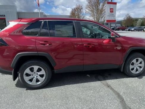Certified 2025 Toyota RAV4 LE AWD/4WD image 9