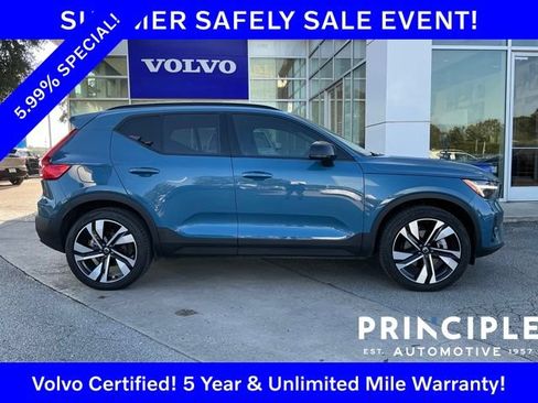 Certified 2025 Volvo XC40 B5 Ultra AWD/4WD image 10