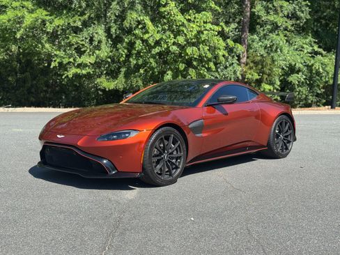 Used 2020 Aston Martin V8 Vantage Coupe RWD image 4