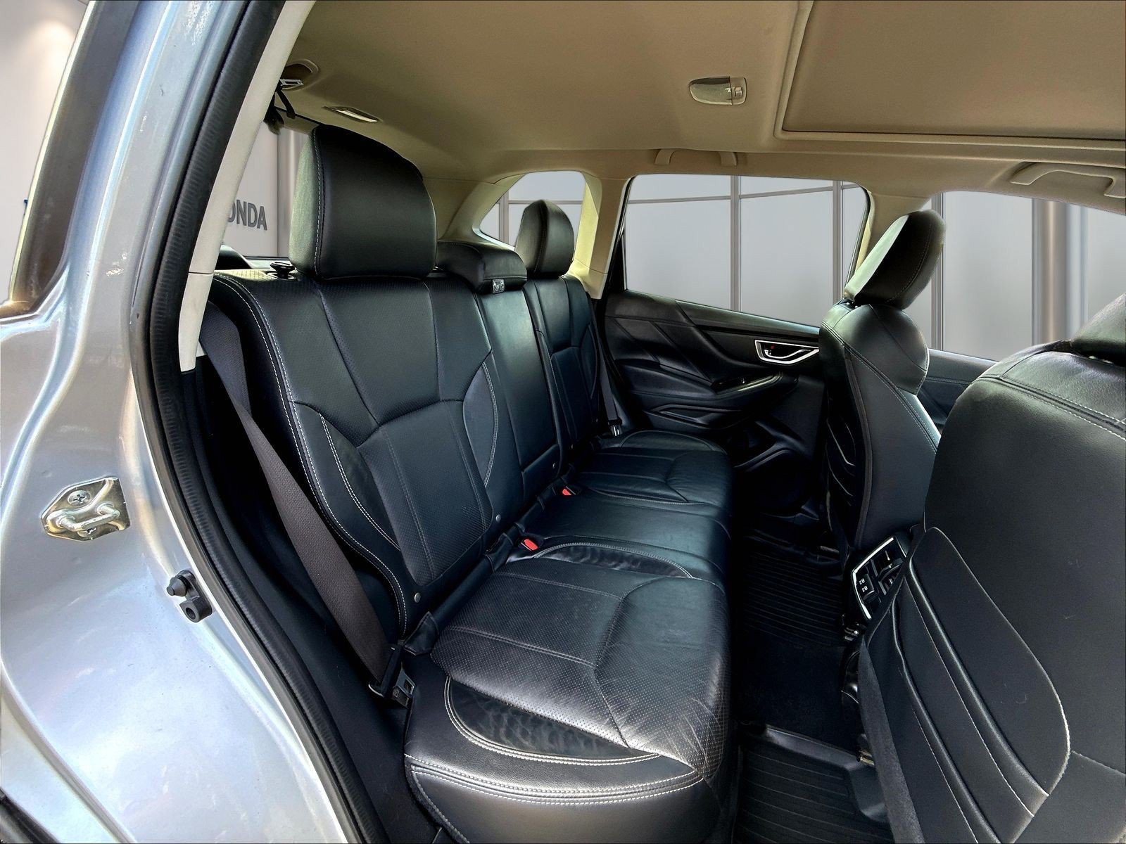 Used 2020 Subaru Forester Limited AWD/4WD image 28