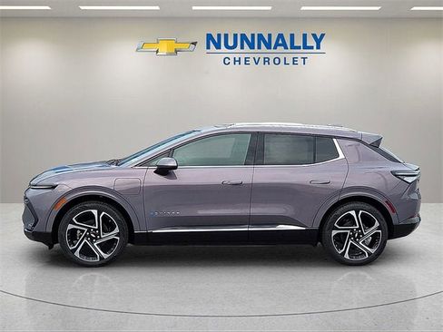 New 2026 Chevrolet Equinox EV LT image 2