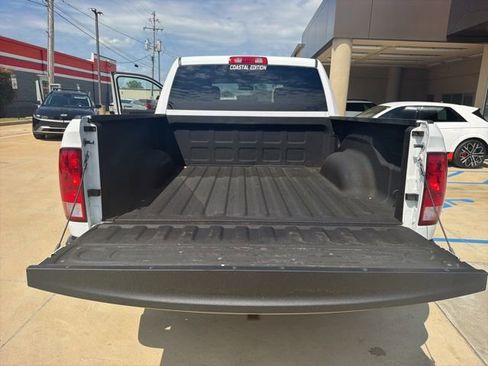 Used 2021 RAM 1500 Tradesman w/ Chrome Appearance Group AWD/4WD image 13