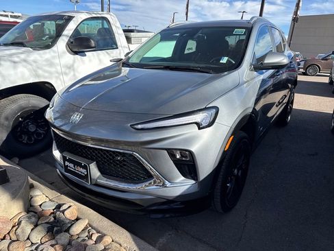 Used 2025 Buick Encore GX Sport Touring image 3