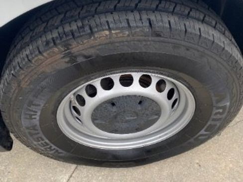 Used 2022 Mercedes-Benz Sprinter 2500 image 17