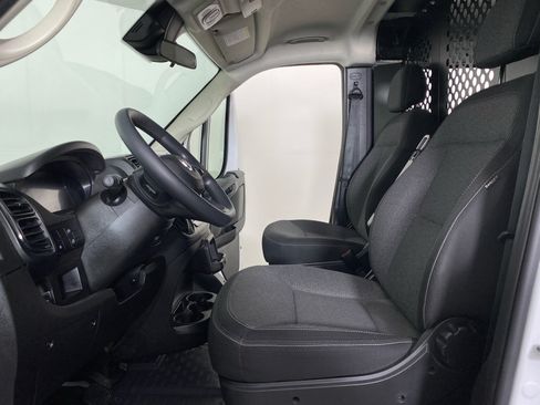 Used 2025 RAM ProMaster 2500 w/ U-Haul Equipment Group FWD image 20