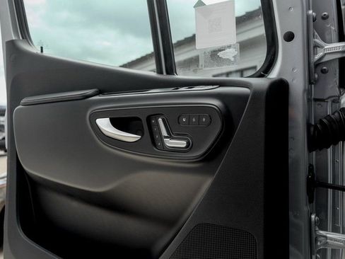 New 2025 Mercedes-Benz Sprinter 2500 image 15