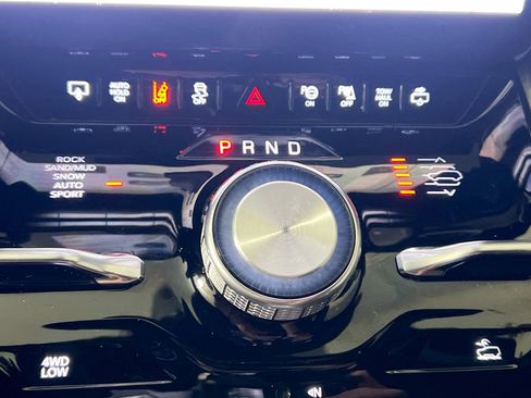 Used 2022 Jeep Grand Wagoneer Series II image 25