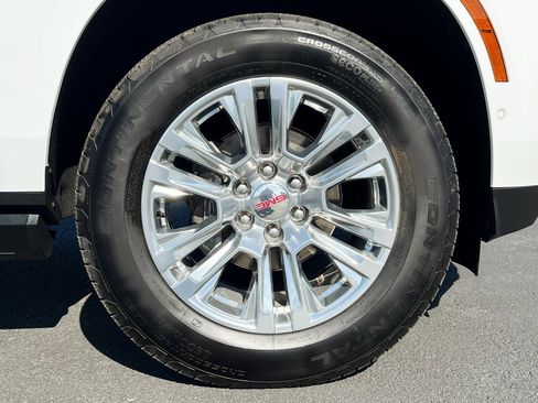 Used 2025 GMC Yukon Denali image 19