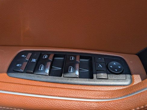 Used 2019 Maserati Levante AWD/4WD image 31