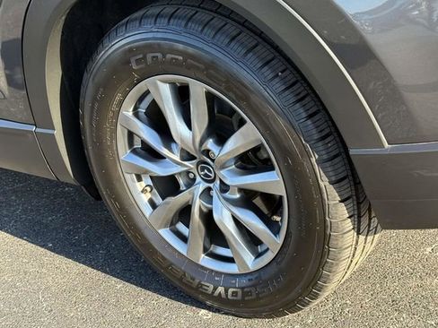 Used 2019 MAZDA CX-9 Touring w/ Touring Premium Package image 11