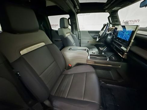 Used 2025 GMC Hummer EV 2X image 31