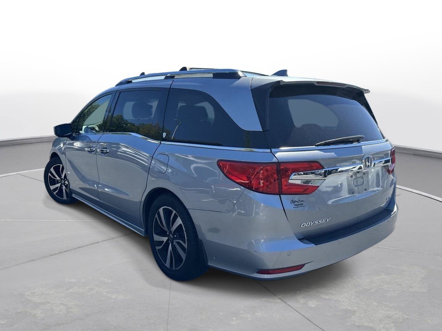 Used 2018 Honda Odyssey Elite image 8