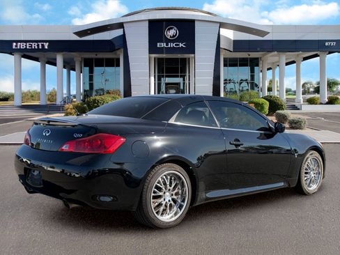 Used 2014 INFINITI Q60 Convertible w/ Premium Package RWD image 4