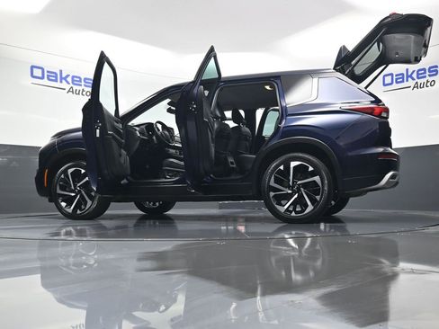 Used 2022 Mitsubishi Outlander SE image 64