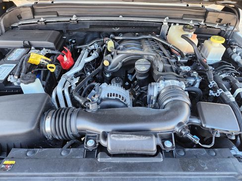 Used 2022 Jeep Gladiator Mojave image 12