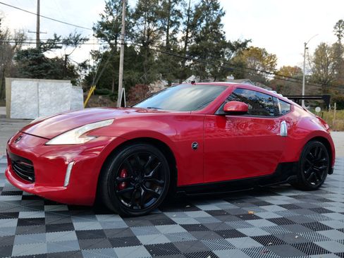 Used 2017 Nissan 370Z Coupe image 10