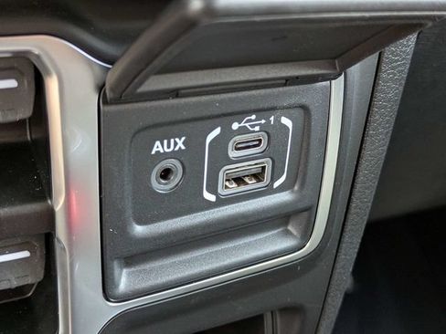 Used 2025 Jeep Wrangler Unlimited Sport AWD/4WD image 22