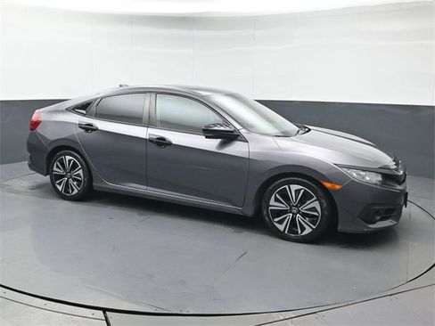 Used 2018 Honda Civic EX-T image 7