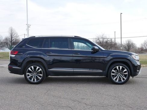 Certified 2023 Volkswagen Atlas SEL image 8
