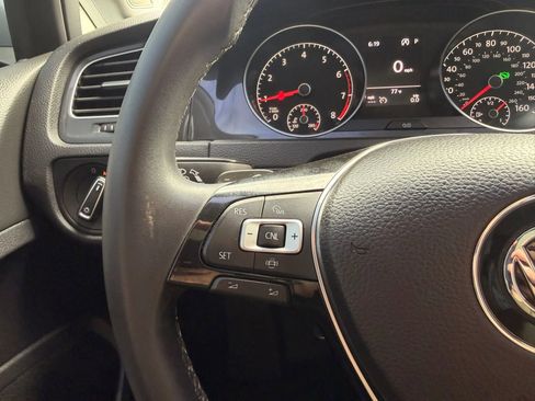 Used 2021 Volkswagen Golf 4-Door FWD image 15