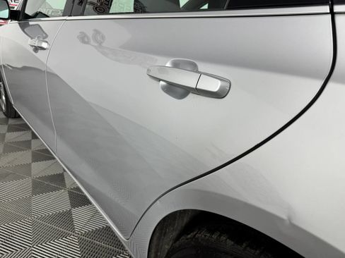 Used 2021 Chevrolet Malibu LT FWD image 25
