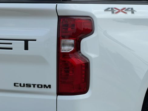 Used 2023 Chevrolet Silverado 1500 Custom w/ LPO, Dark Essentials Package AWD/4WD image 11