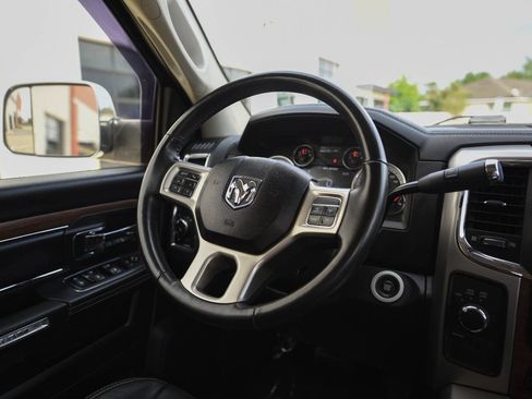Used 2018 RAM 2500 Laramie w/ Convenience Group AWD/4WD image 19