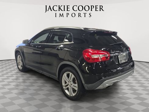 Used 2016 Mercedes-Benz GLA 250 4MATIC image 7