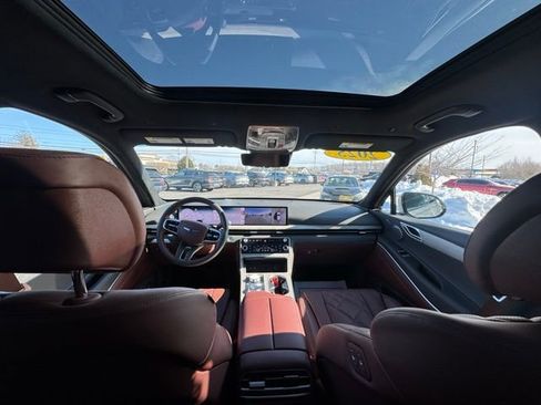 Certified 2025 Genesis GV80 3.5T Prestige image 51