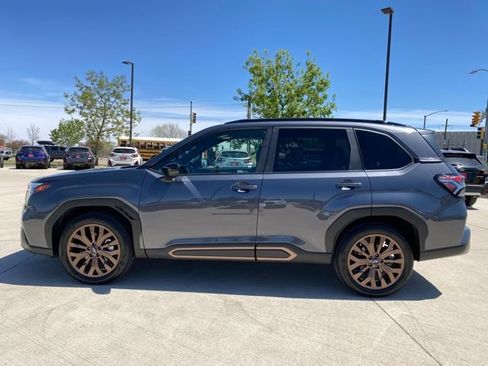 Used 2025 Subaru Forester Sport w/ Popular Package #1 AWD/4WD image 2