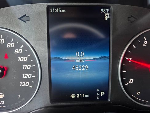 Used 2025 Mercedes-Benz Sprinter 2500 image 15