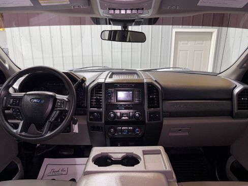 Used 2021 Ford F250 XL w/ Power Equipment Group image 17